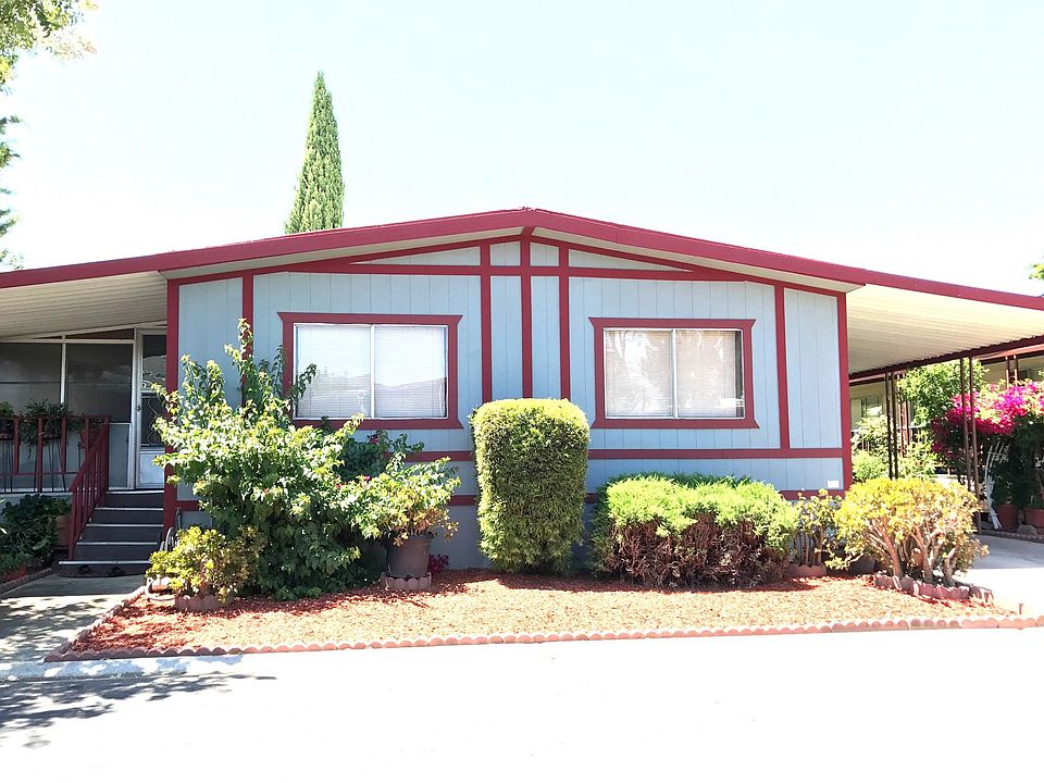 1st image of 2847 Moss Hollow Dr #2847