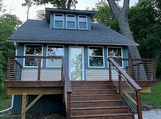 W303N2563 Maple Ave, Pewaukee, WI 53072