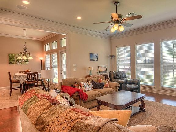 3rd image of 10021 Somerset Ln