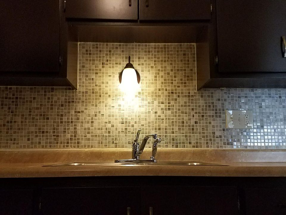2nd image of 10055 W Appleton Ave APT 202