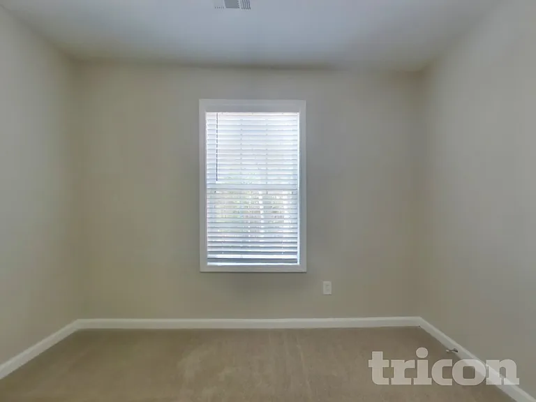 542 Meadow Spring Dr — Photo 12