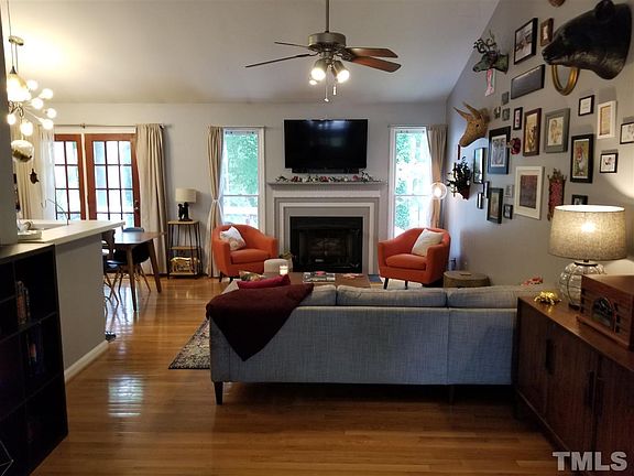 2nd image of 4704 Knightsbridge Way