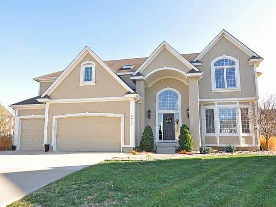1st image of 5917 NE Coral Cir