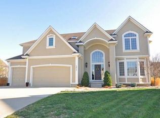 5917 NE Coral Cir, Lees Summit, MO 64064