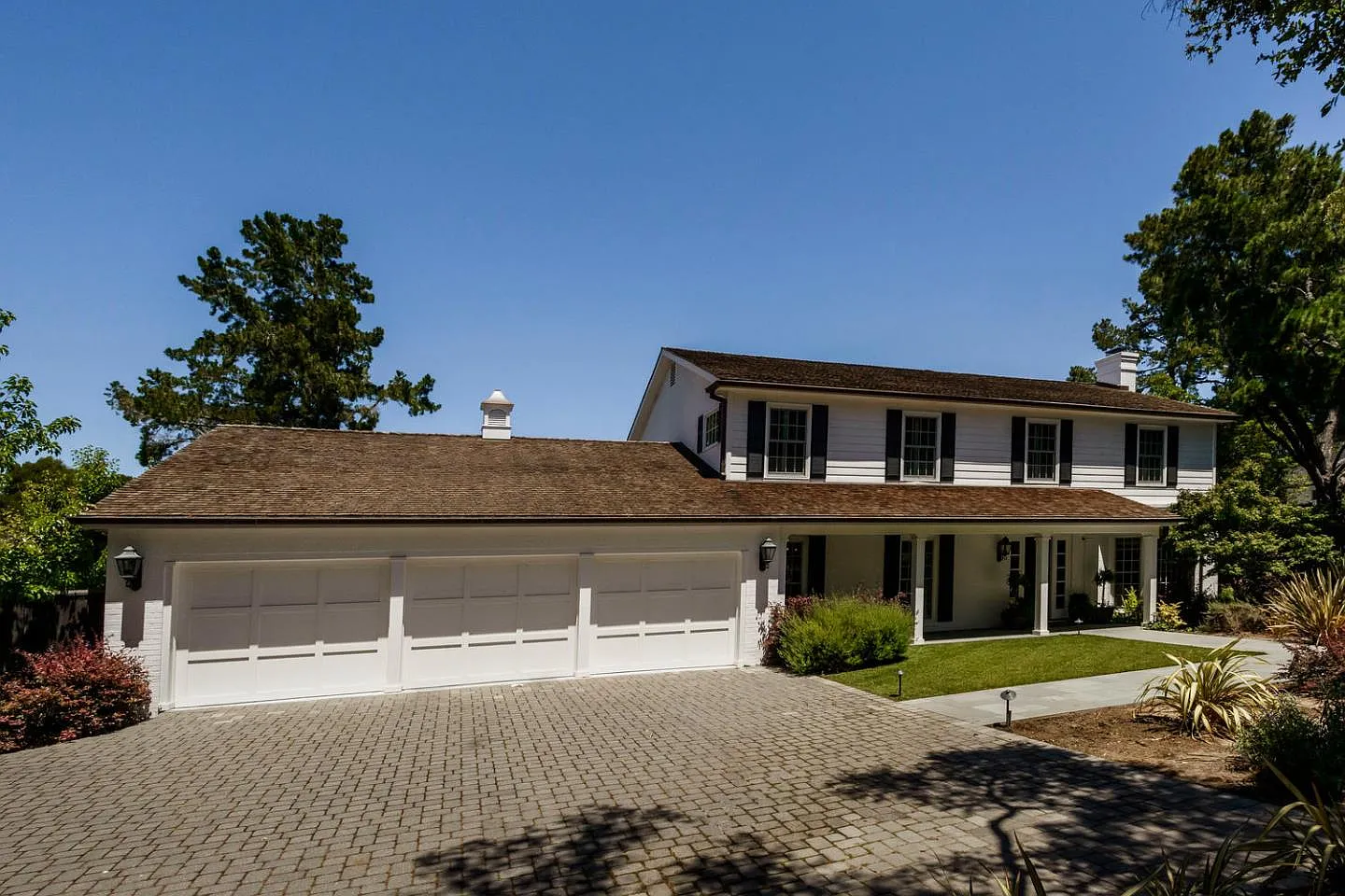 330 Eucalyptus Ave photo 1