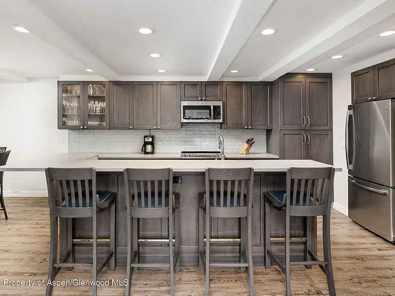 600 E Main St #310 — Photo 9