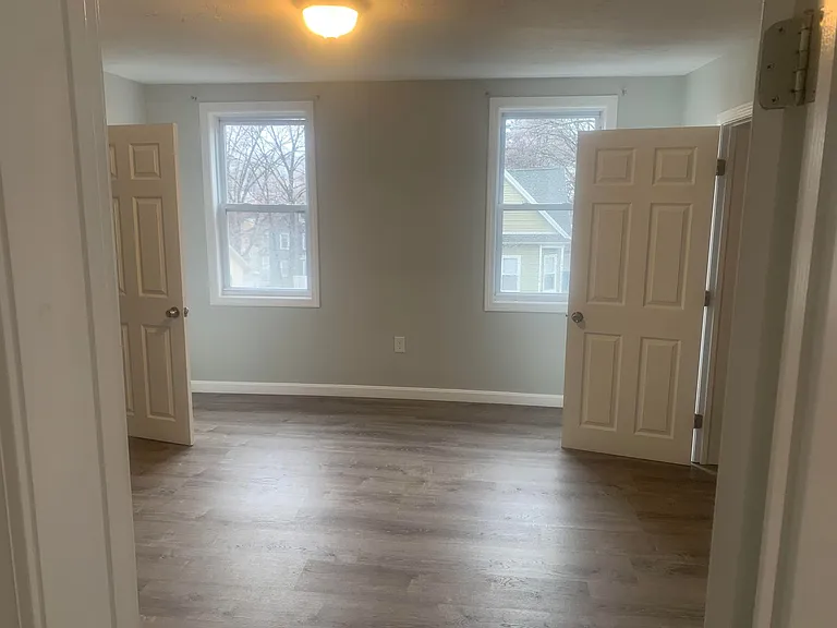35 Vinton St — Photo 22