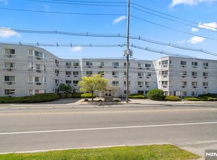 333 Grand Ave APT 2N, Palisades Park, NJ 07650