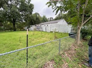 9609 Main St, Kansas City, MO 64114