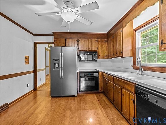 4th image of 9940 Trebeck Rd