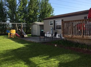 2033 Lancelot Ln, North Mankato, MN 56003