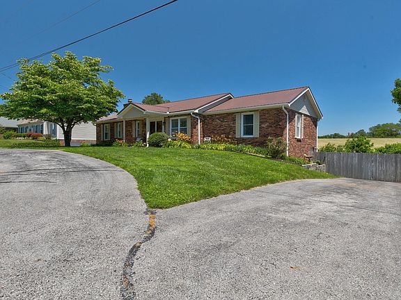 3rd image of 1207 Shadelawn Dr