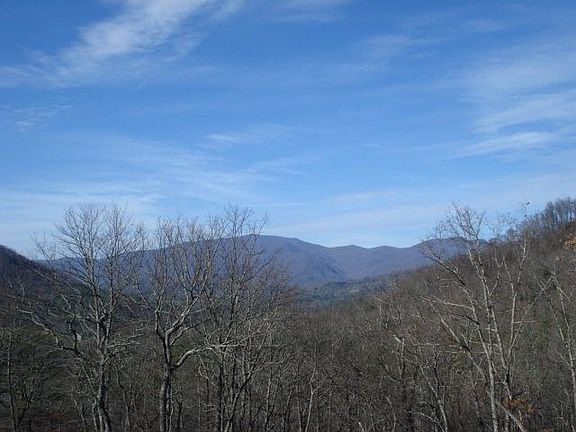 3rd image of 692 Three Mile Hwy