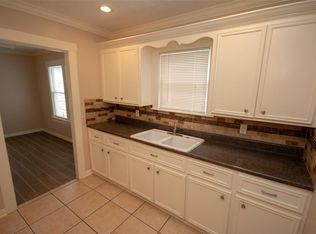 2924 Bringhurst St, Houston, TX 77026