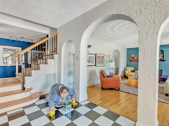3rd image of 401 Malvern Ave