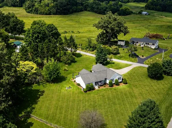 135 N Massengill Rd, Greeneville, TN 37743