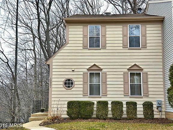 2nd image of 13321 Waterside Cir