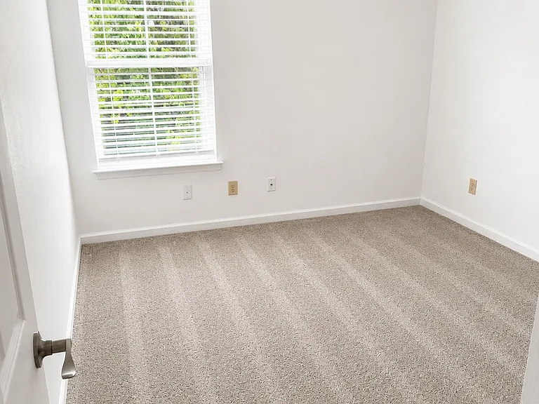 12754 Crescent Dr — Photo 21