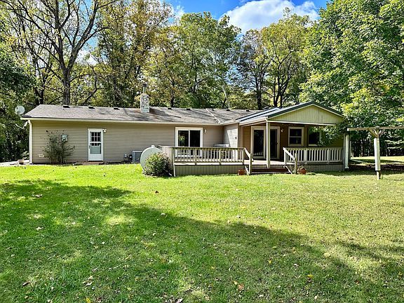 3rd image of 605 S County Road 500 W