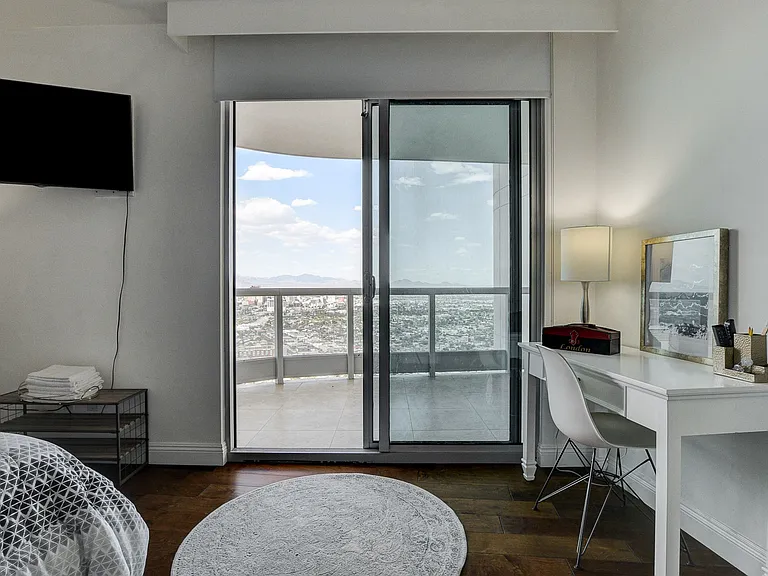 222 Karen Ave #4101 — Photo 32