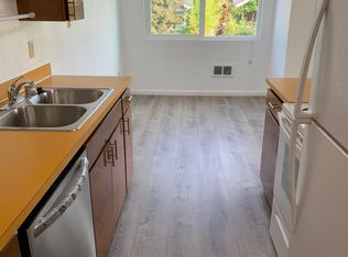 755 NW 70th St #6, Seattle, WA 98117