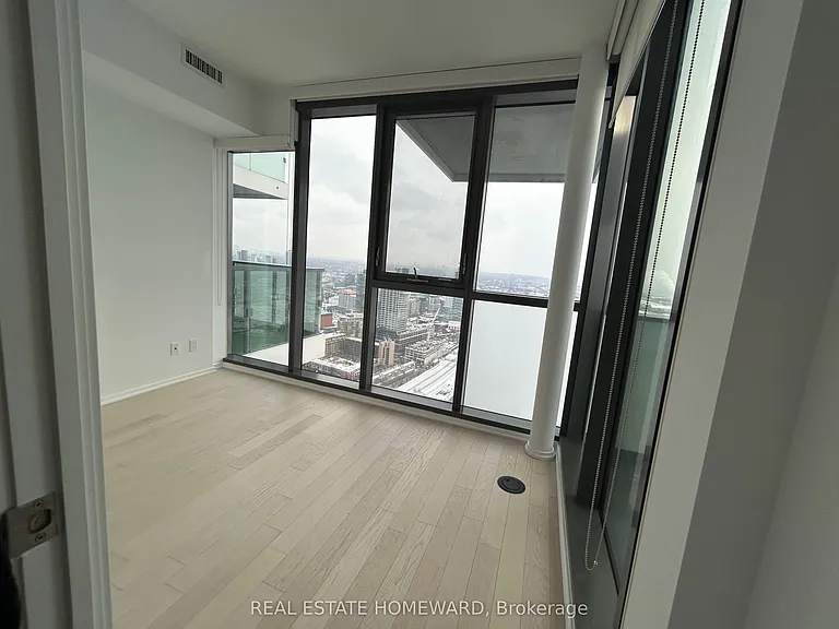 16 Bonnycastle St #3907 — Photo 12