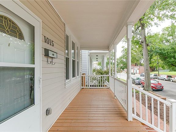 5th image of 1015 Oakwood Ave