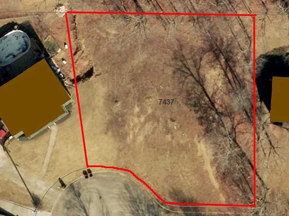 7437 Mountain Laurel Dr, Pinson, AL 35126