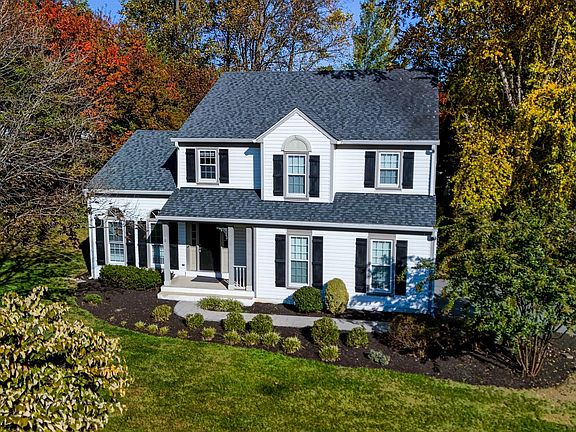 3rd image of 707 White Oaks Ave