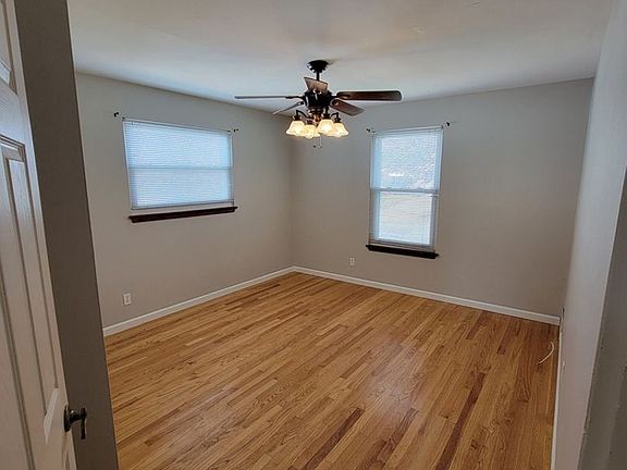 5th image of 6530 Clifton Hills Dr