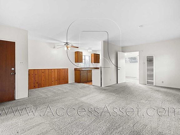 2nd image of 1549 N Park Ave #B
