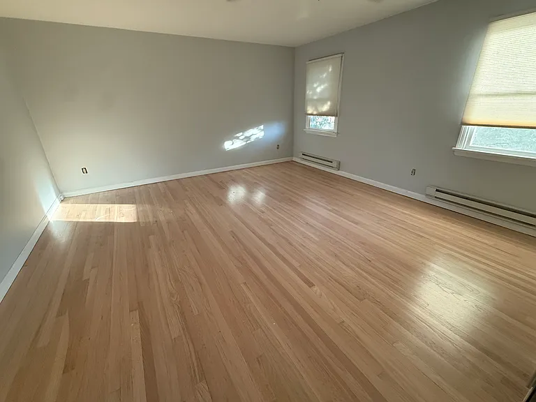 Valley Ct — Photo 5