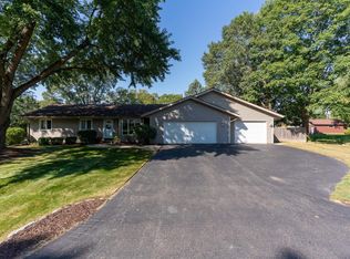 8628 Byron Hills Dr, Byron, IL 61010