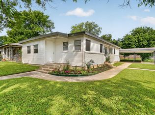 1102 Poindexter Ave, Cleburne, TX 76033
