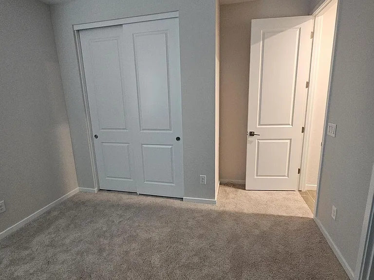 23011 W Potter Dr — Photo 5