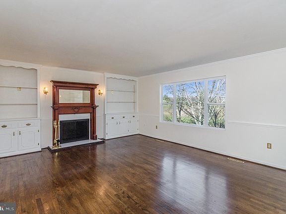 2nd image of 280 Doleman Ln