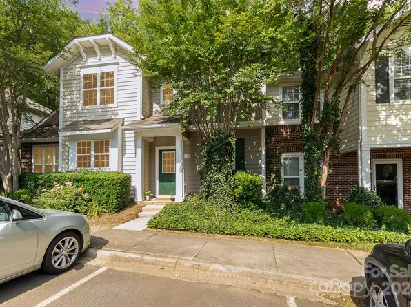 8332 Chaceview Ct, Charlotte, NC 28269