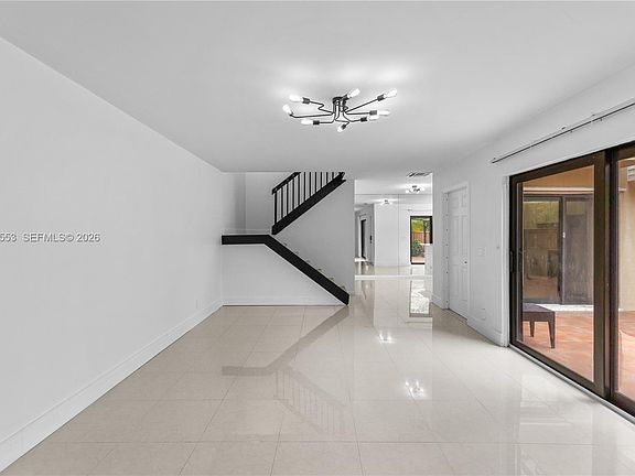 5th image of 2971 SW 11th Pl