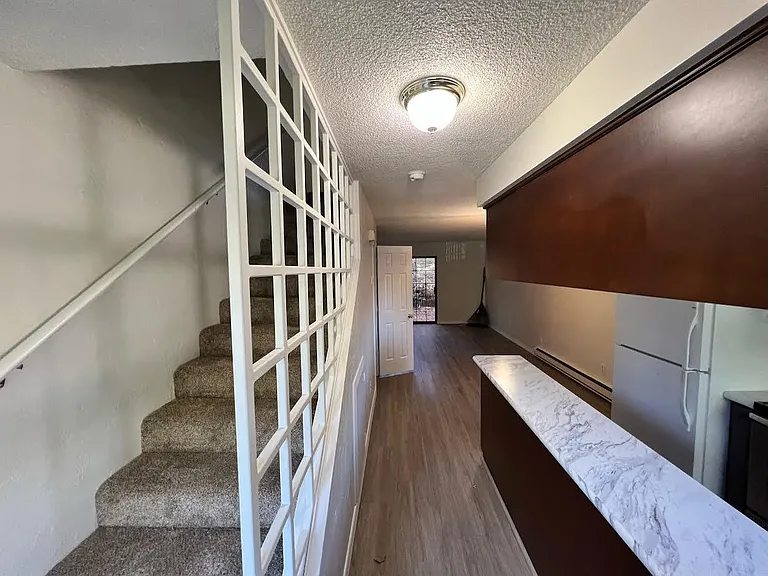 495 Chestnut St #6 — Photo 13