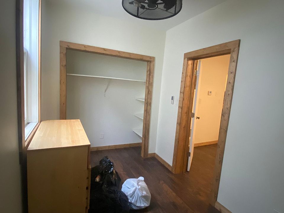 1st image of 4346 S Ashland Ave #1