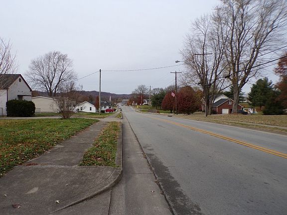 5th image of 337 Center St