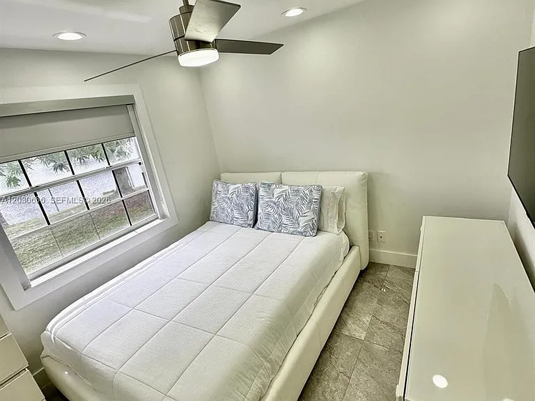 10791 SW 10th Pl — Photo 30