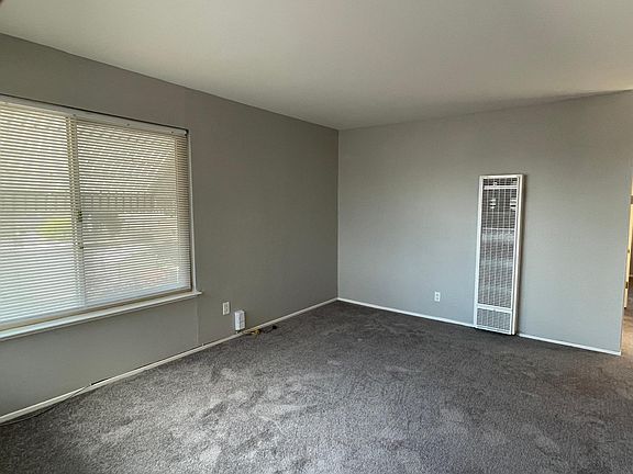 3rd image of 193 Martin Pl APT 3
