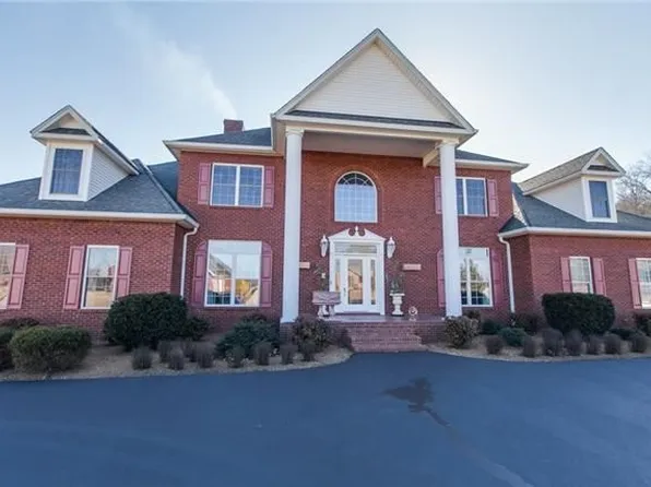 26 Houston Hills Dr, Woodbury, TN 37190