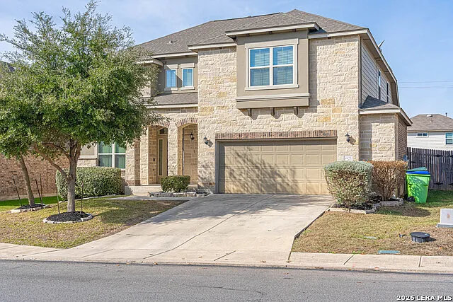4 bed, 2.5 bath, 2910 sqft, $2,900 — Photo 1