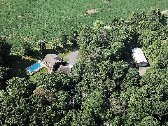 2nd image of 47 Farmall Ln