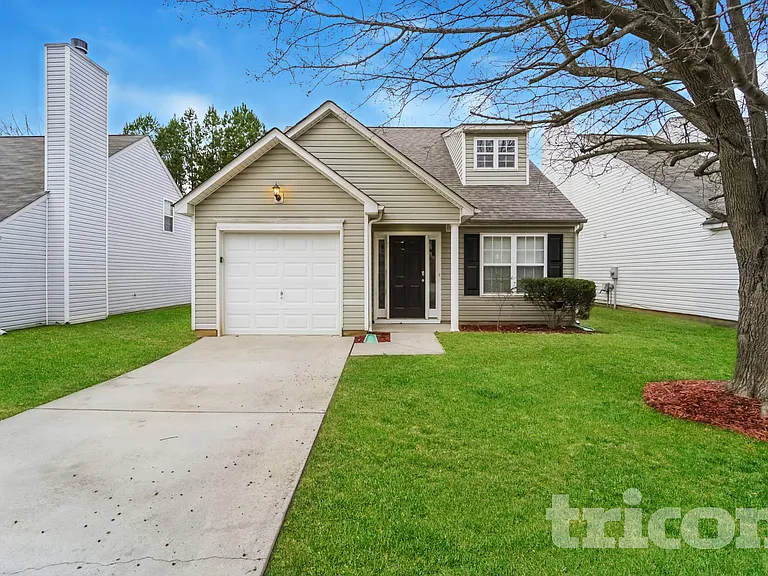11011 Pointer Ridge Dr — Photo 1