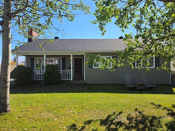3rd image of 826 Retty Street