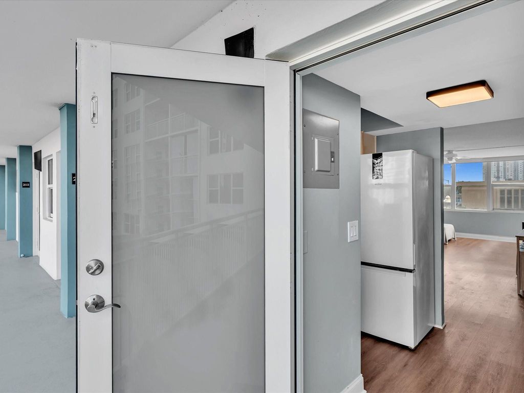 201 N Ocean Boulevard #202, photo 9