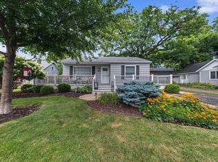 N2446 Knollwood Dr, Lake Geneva, WI 53147